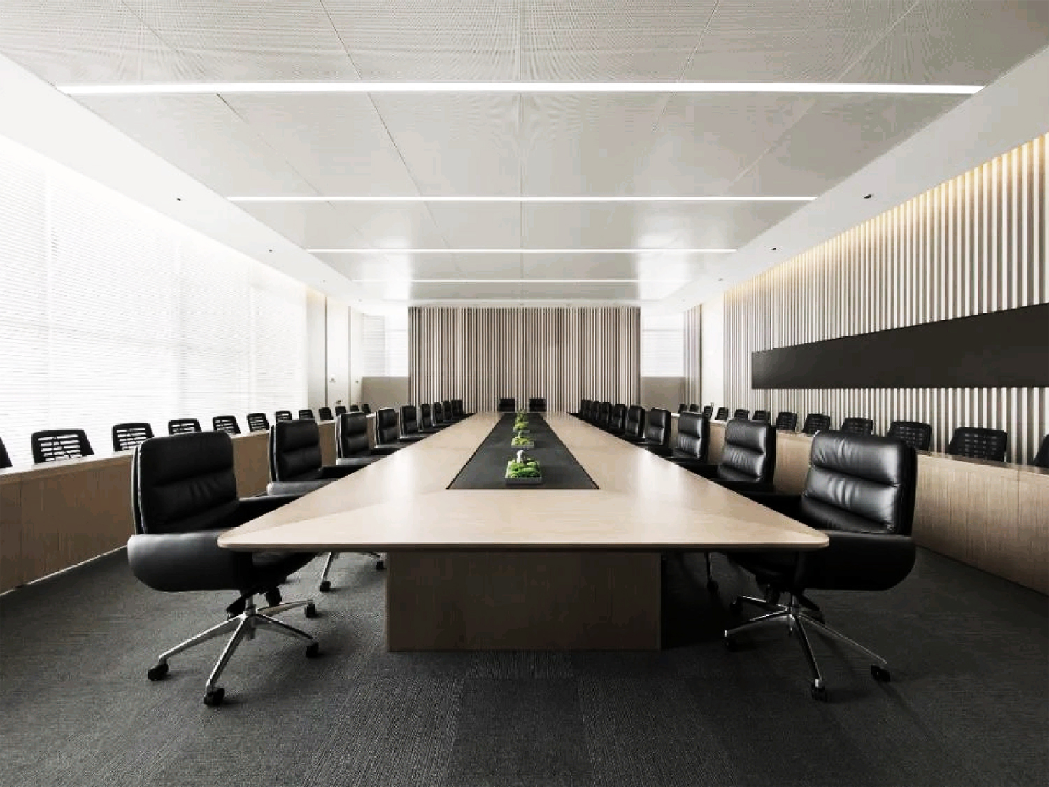 半山裝飾--如何選購會議室裝修配套家具(圖2) 會議室3.jpg