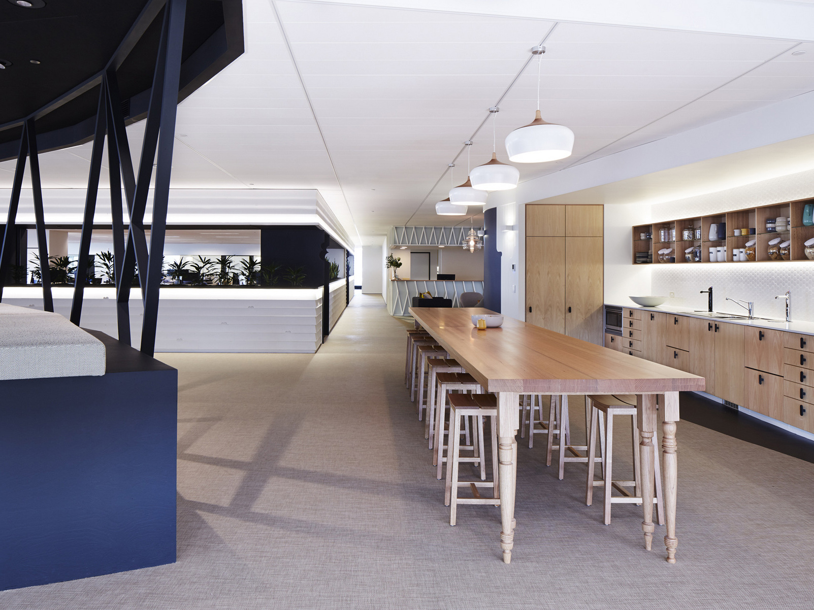 巢湖1500平方簡約辦公室裝修設計案例分析(圖1) 國外辦公 (4) 副本.jpg