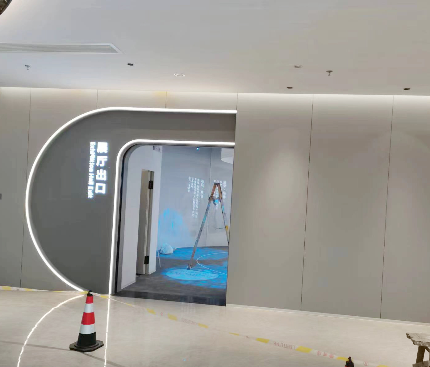 銅陵潔雅展廳文化長(zhǎng)廊區(qū)域裝修設(shè)計(jì)案例(圖3) 展廳出口.jpg